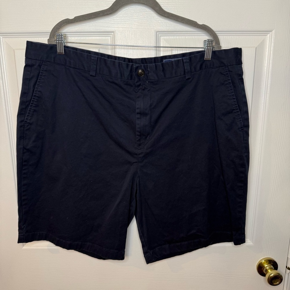 Vineyard Vines Navy Blue Flat Front Breaker Short Chino Size 42 Waist GUC